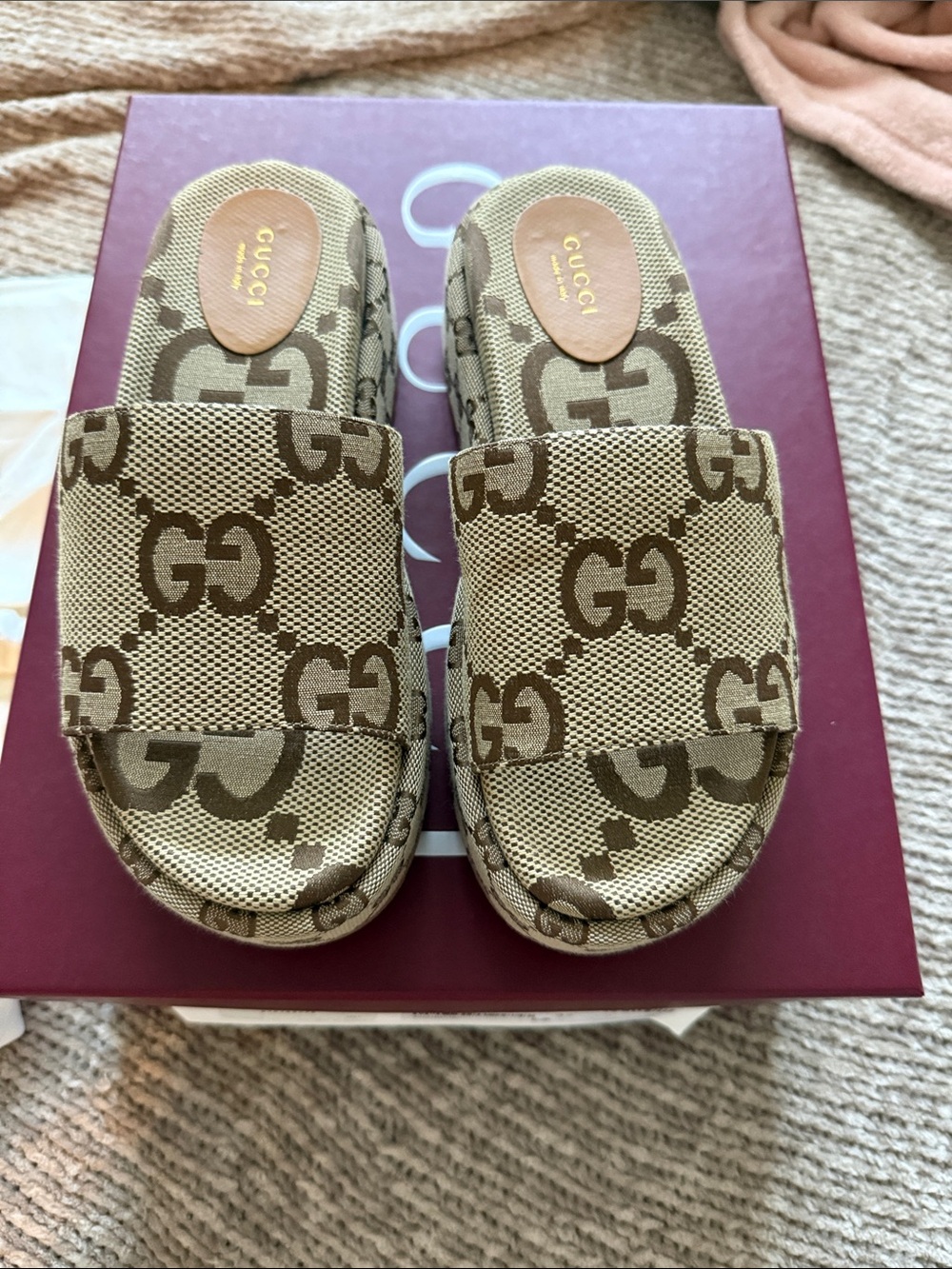 GUCCI NWT Women's platform slide sandal